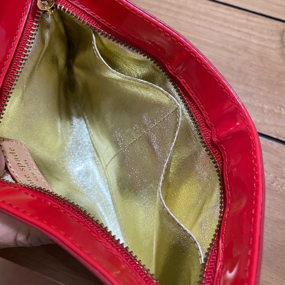 Kate Spade ♠️ Metal accents Classic Solid Red - Picture 6 of 6
